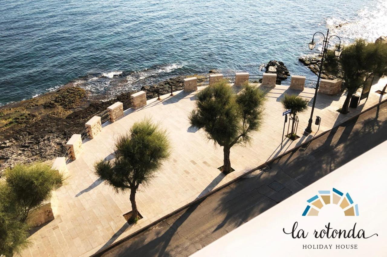 La Rotonda - Casa Vacanze Джовинаццо Экстерьер фото
